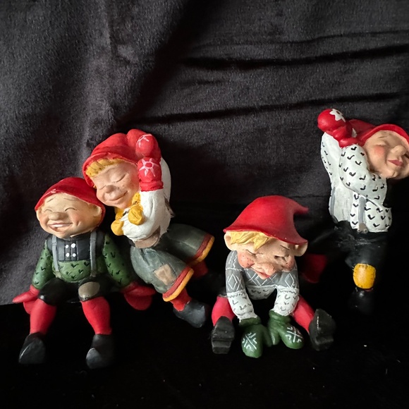 Vintage Candy Design of Norway, set of 4 elves, figurines - Picture 1 of 7